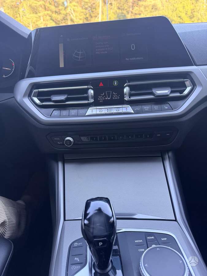 BMW 318, 2.0 l., Седан
