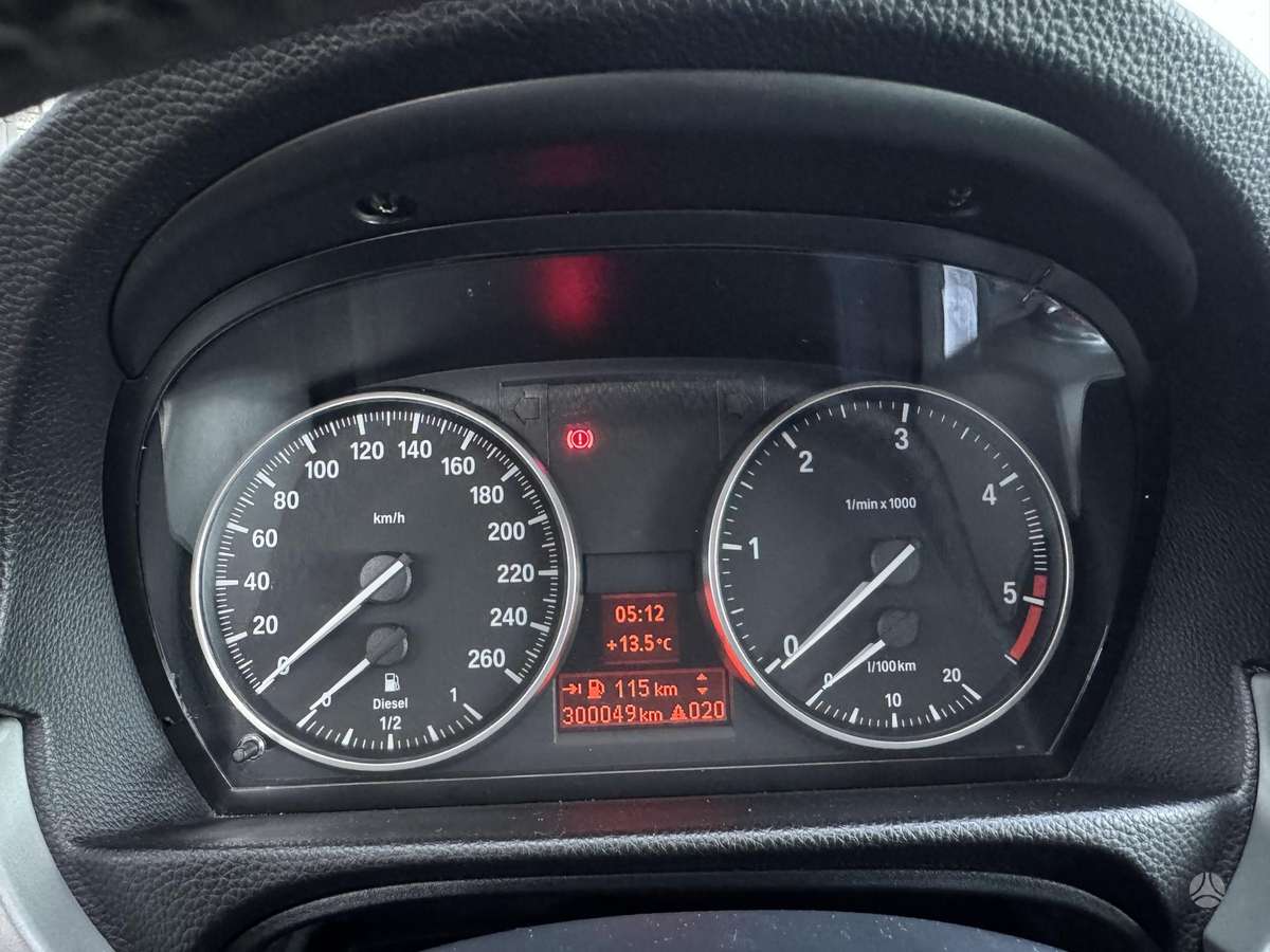 BMW 330, 3.0 l., Седан