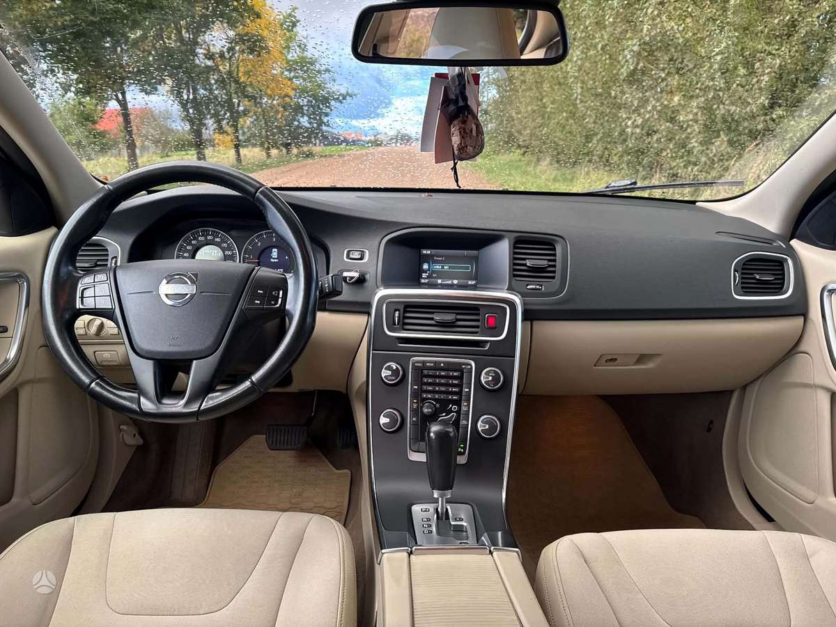 Volvo S60, 2.0 l., Седан