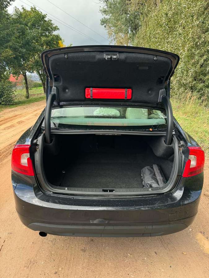 Volvo S60, 2.0 l., Седан