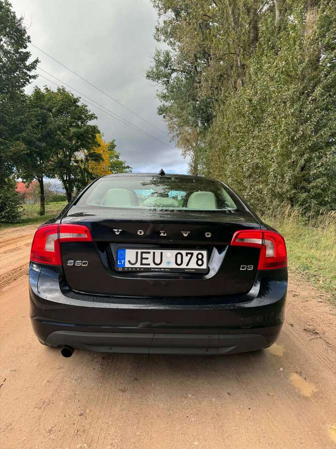 Volvo S60, 2.0 l., Седан