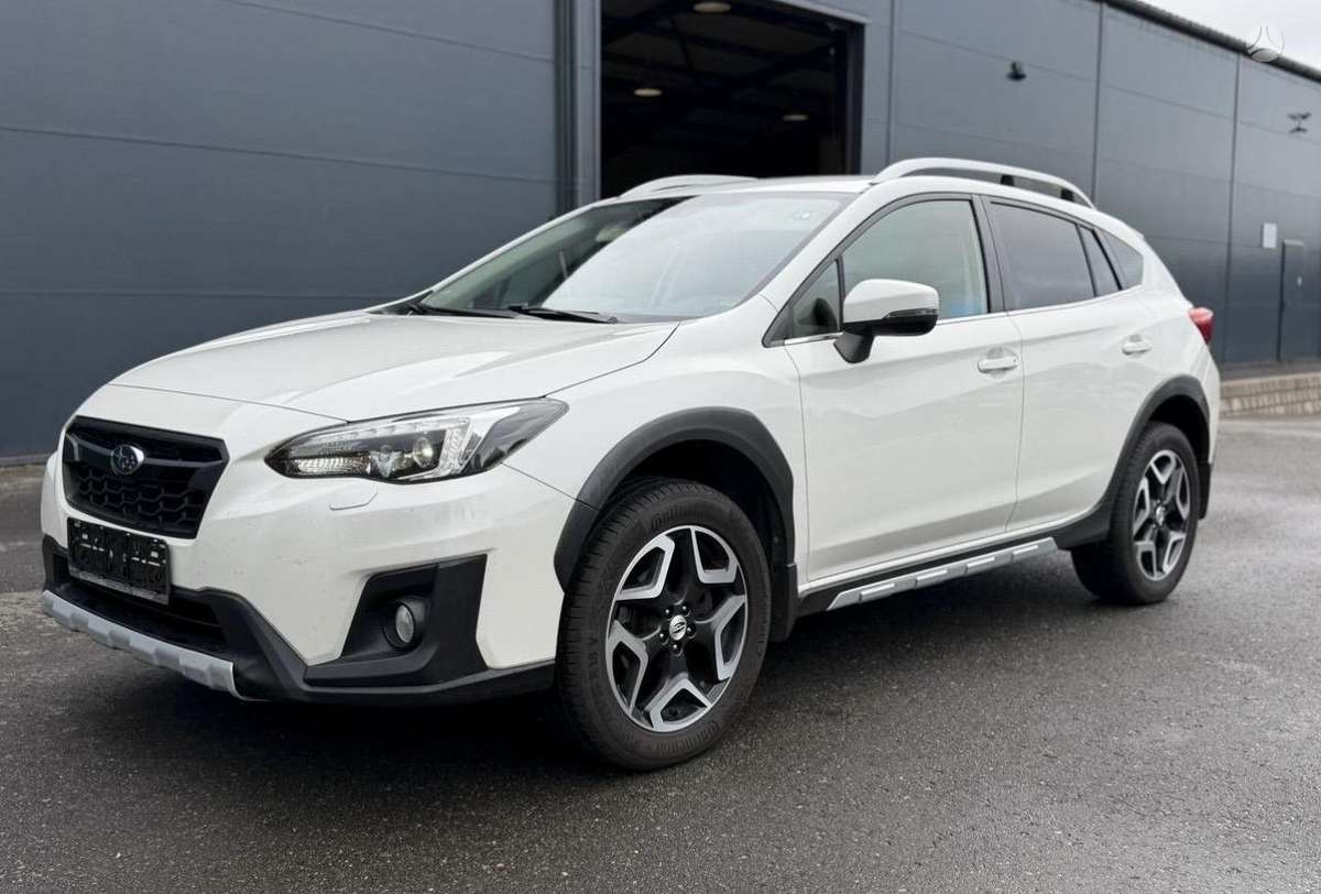 Subaru XV, 2.0 l., off-road / crossover