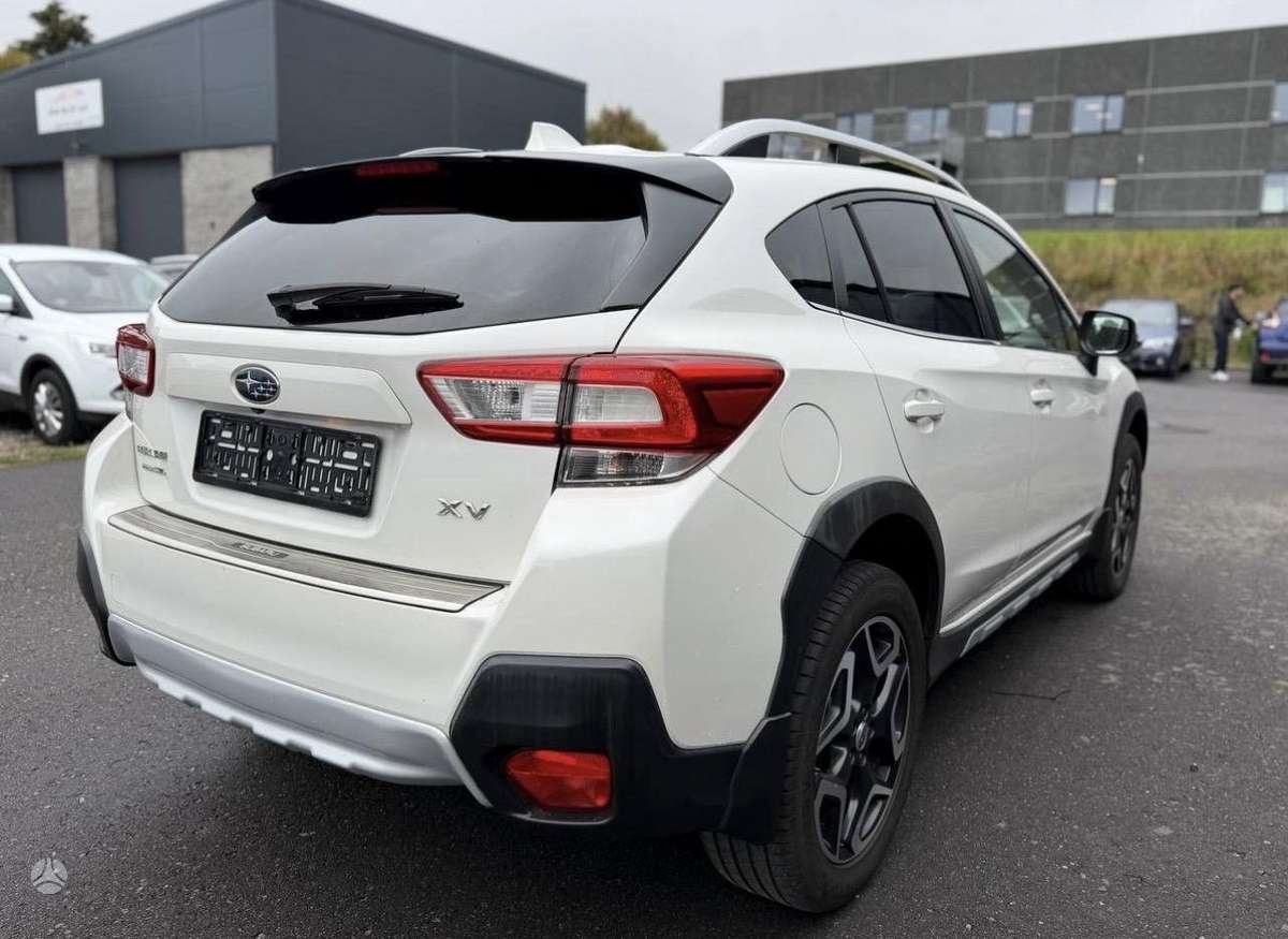Subaru XV, 2.0 l., off-road / crossover