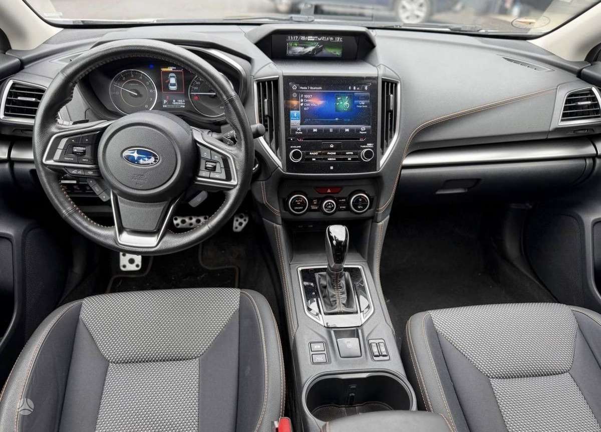 Subaru XV, 2.0 l., off-road / crossover