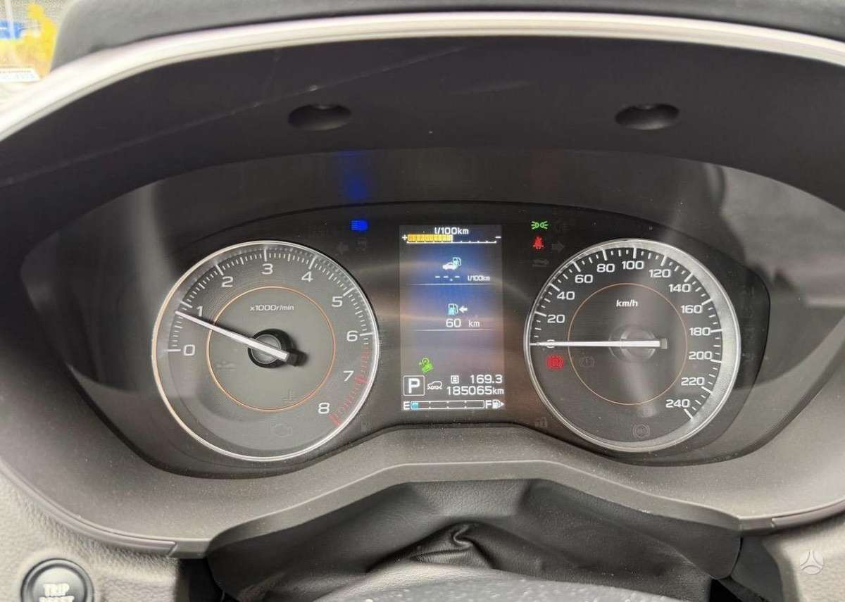 Subaru XV, 2.0 l., off-road / crossover