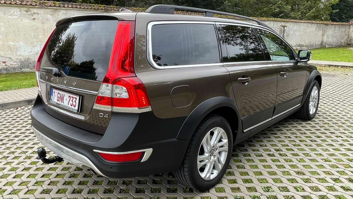 Volvo XC70, 2.0 l., Универсал