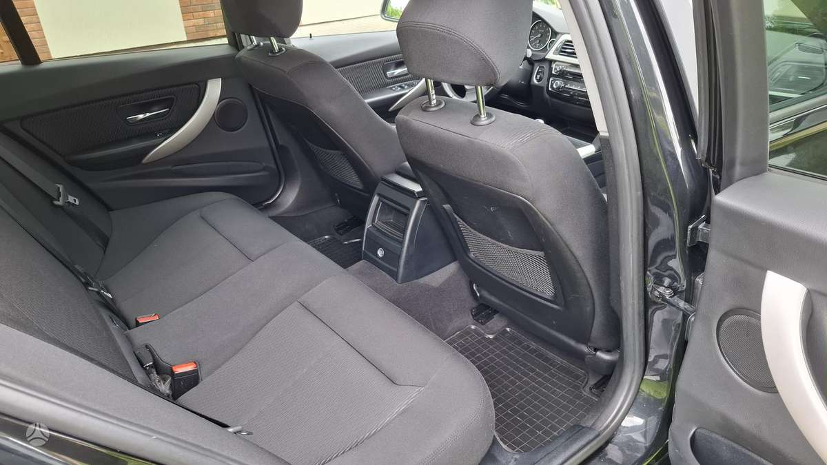 BMW 318, 1.5 l., Универсал