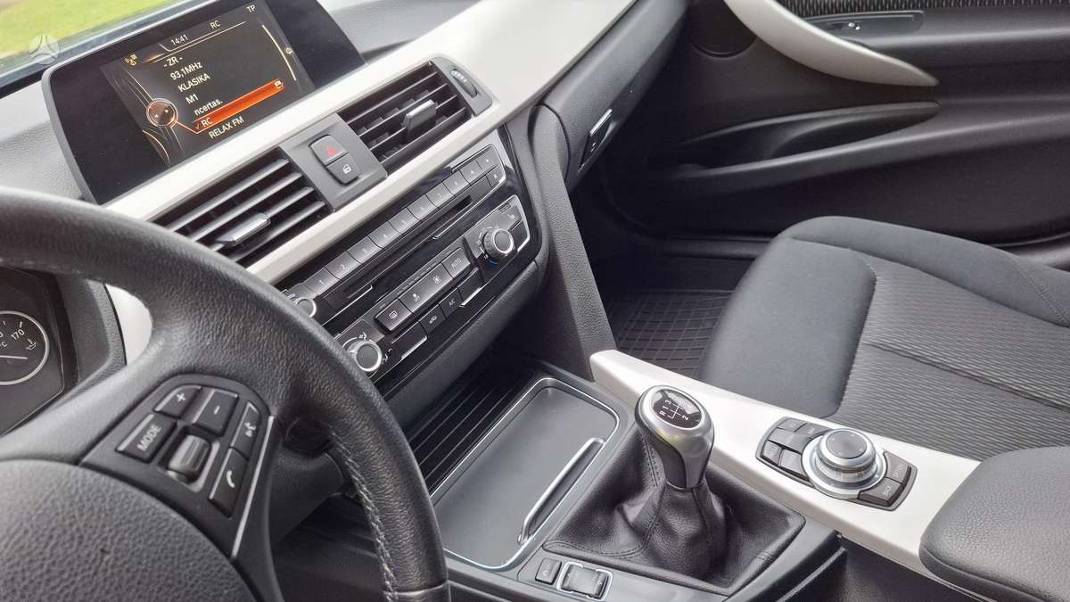 BMW 318, 1.5 l., wagon
