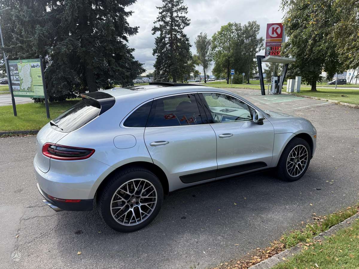 Porsche Macan, 3.0 l., off-road / crossover