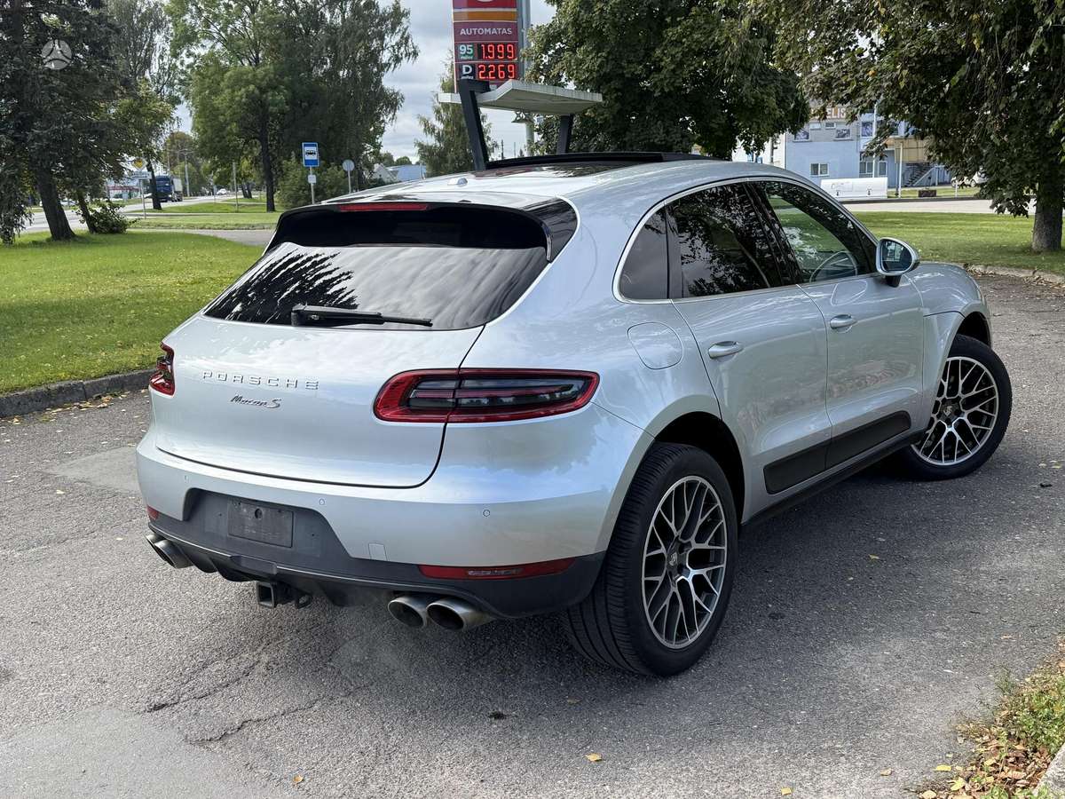 Porsche Macan, 3.0 l., off-road / crossover