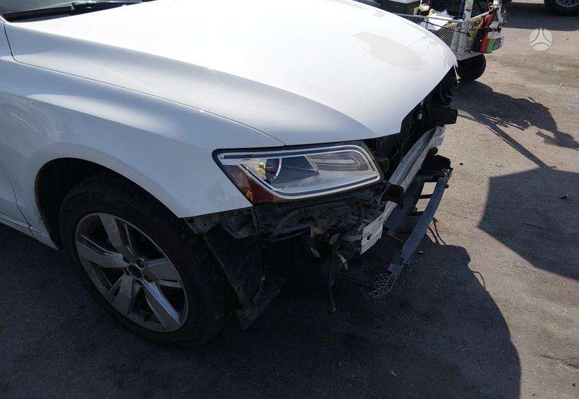 Audi Q5, 2.0 l., Внедорожник / Кроссовер