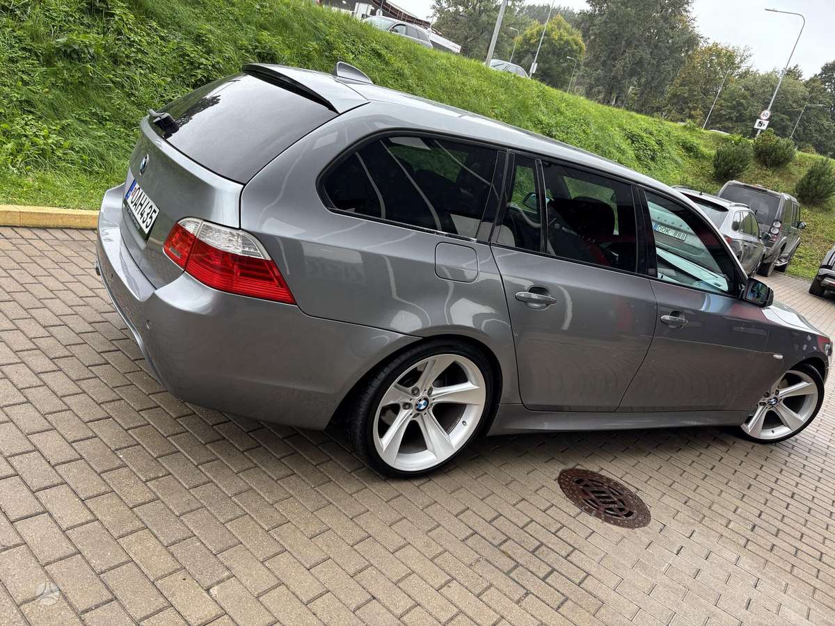 BMW 530, 3.0 l., wagon