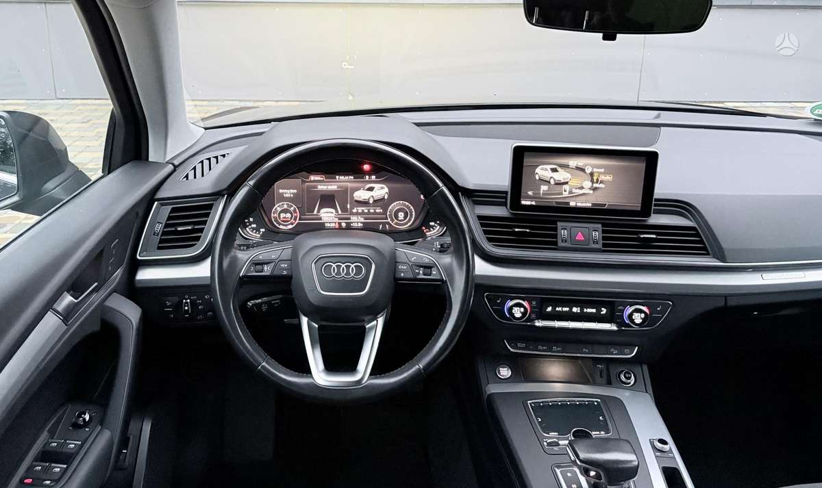 Audi Q5, 2.0 l., Внедорожник / Кроссовер