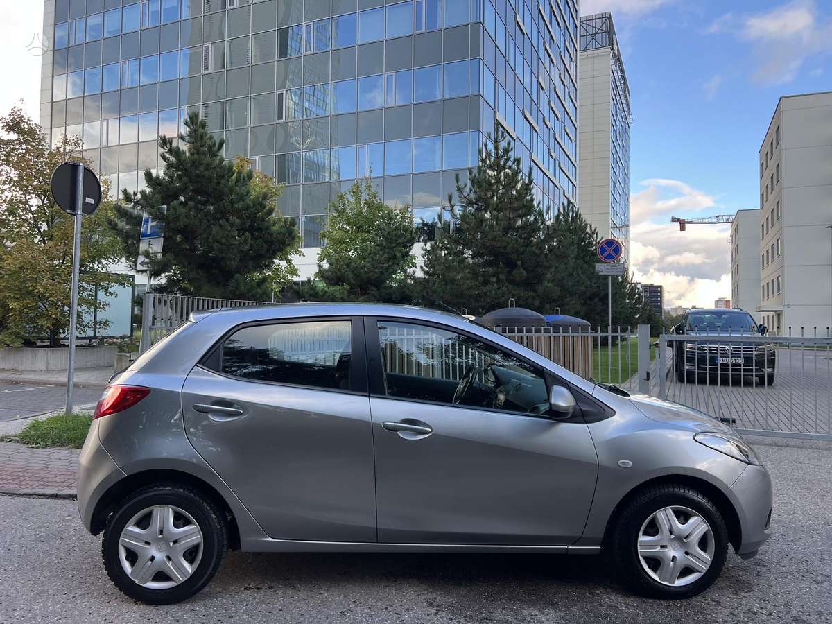 Mazda 2, 1.4 l., hečbekas