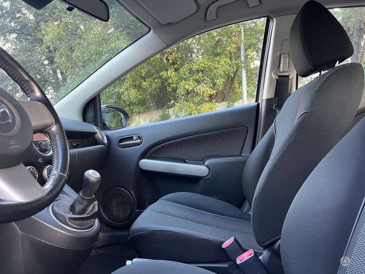 Mazda 2, 1.4 l., hečbekas