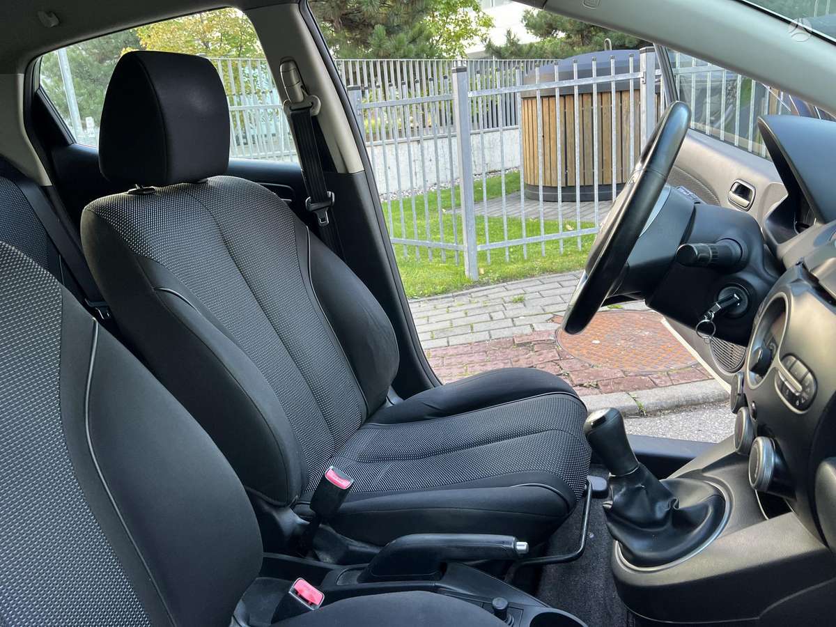 Mazda 2, 1.4 l., hečbekas