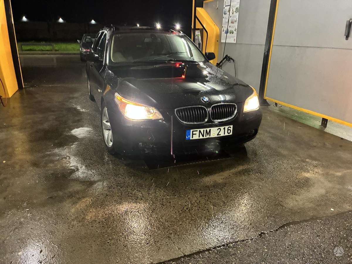 BMW 525, 2.5 l., wagon