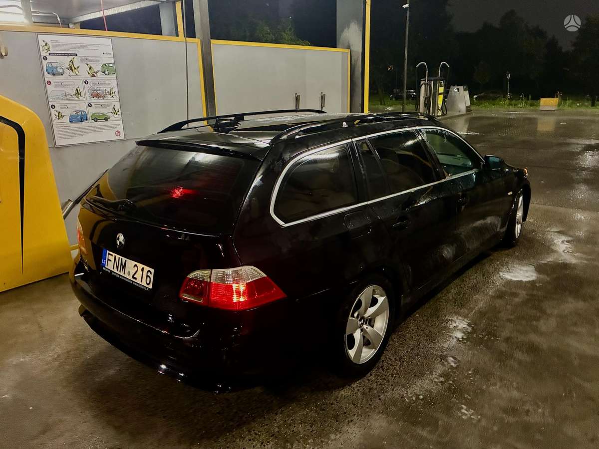 BMW 525, 2.5 l., wagon