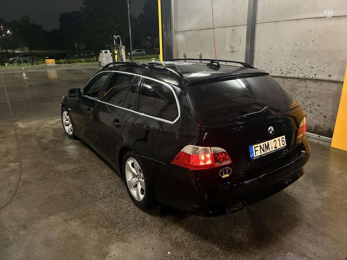 BMW 525, 2.5 l., wagon
