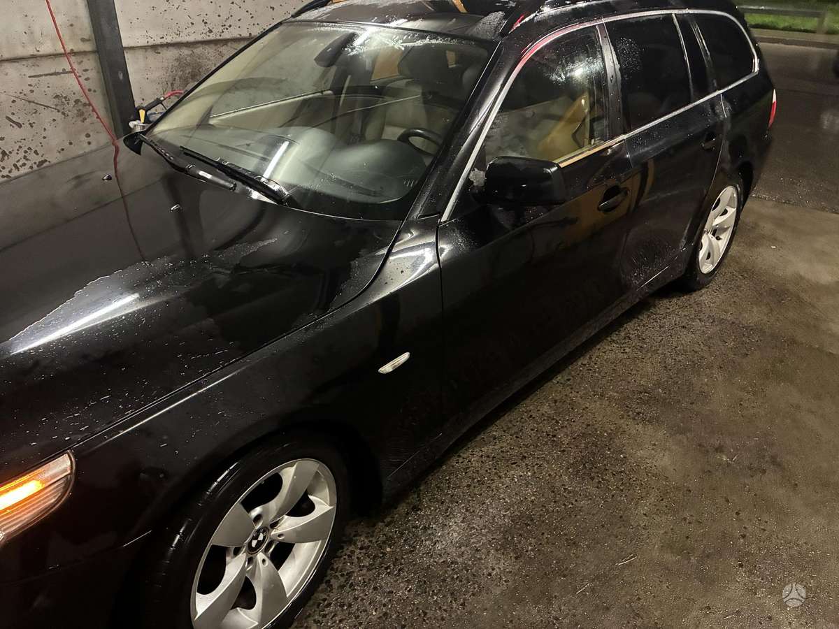 BMW 525, 2.5 l., wagon