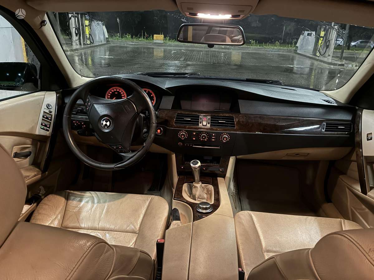 BMW 525, 2.5 l., wagon