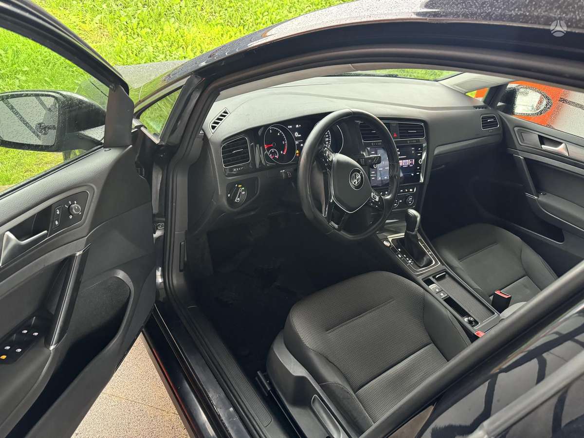 Volkswagen Golf, Универсал