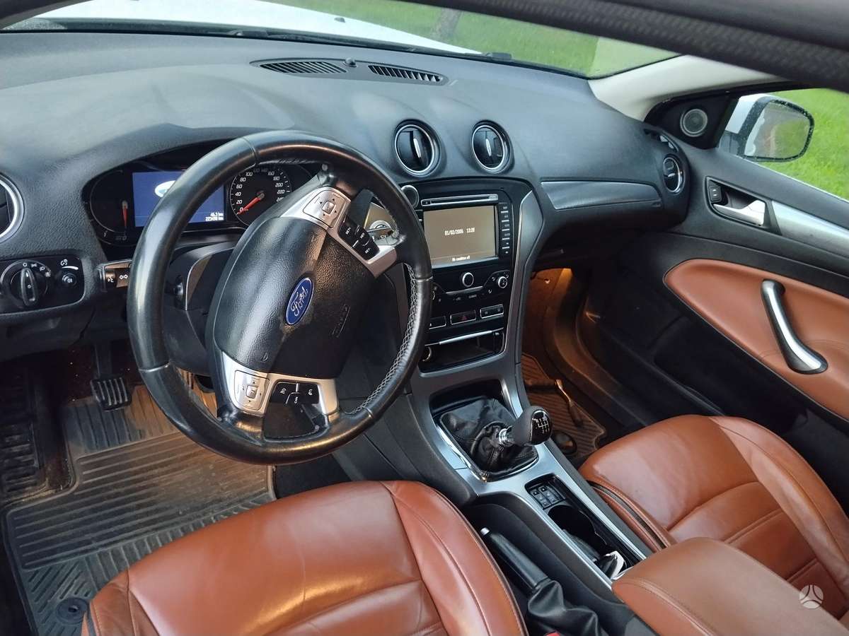 Ford Mondeo, 2.0 l., Седан