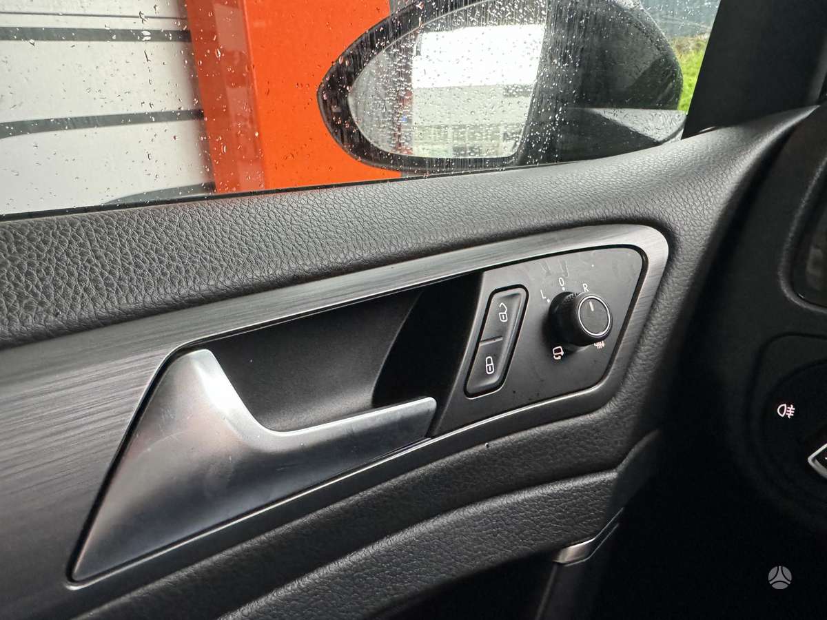 Volkswagen Golf, Универсал