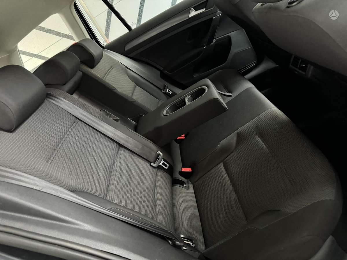 Volkswagen Golf, Универсал
