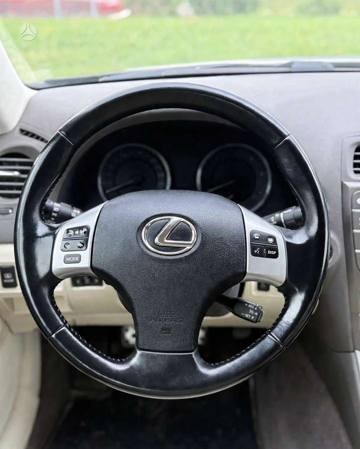Lexus IS 220, 2.2 l., Седан