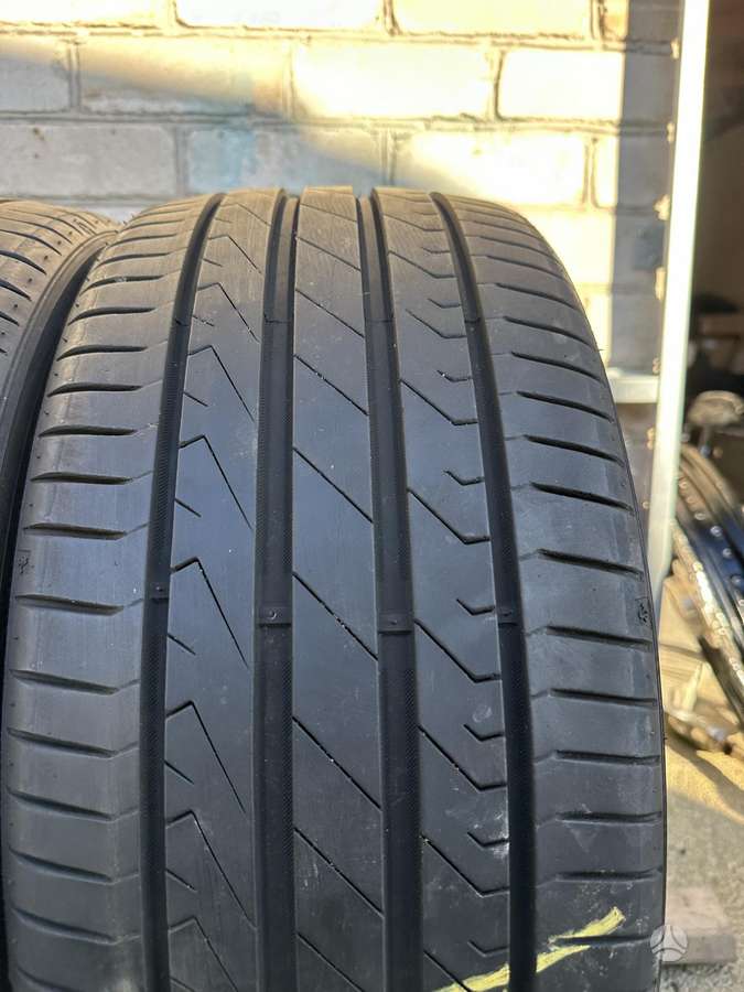 Security 990, vasaras 225/35 R19