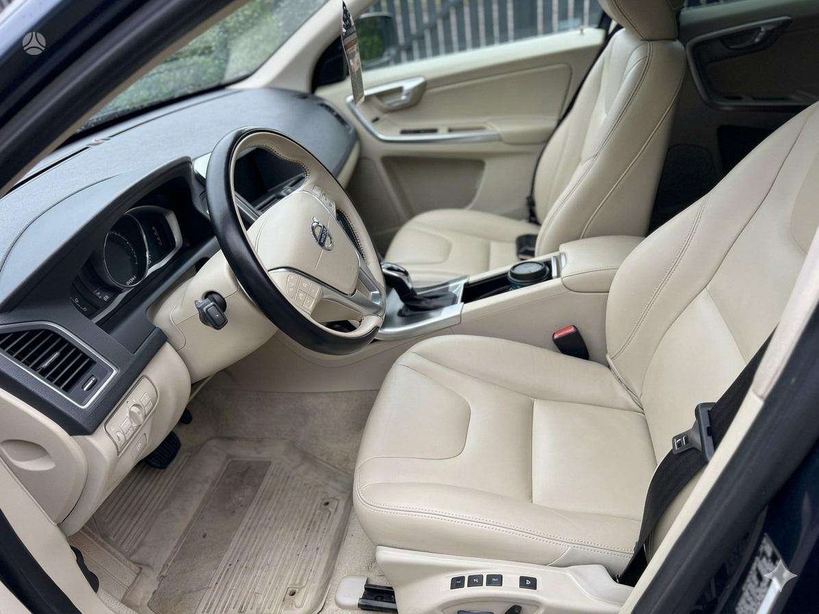 Volvo XC60, 2.0 l., Внедорожник / Кроссовер