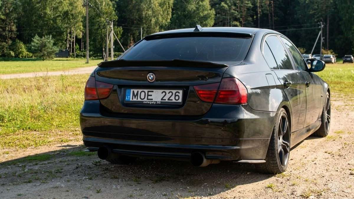 BMW 325, 3.0 l., Седан