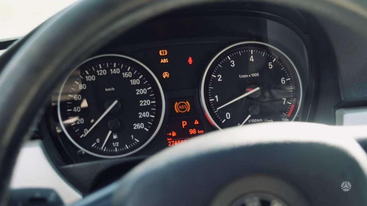 BMW 325, 3.0 l., Седан
