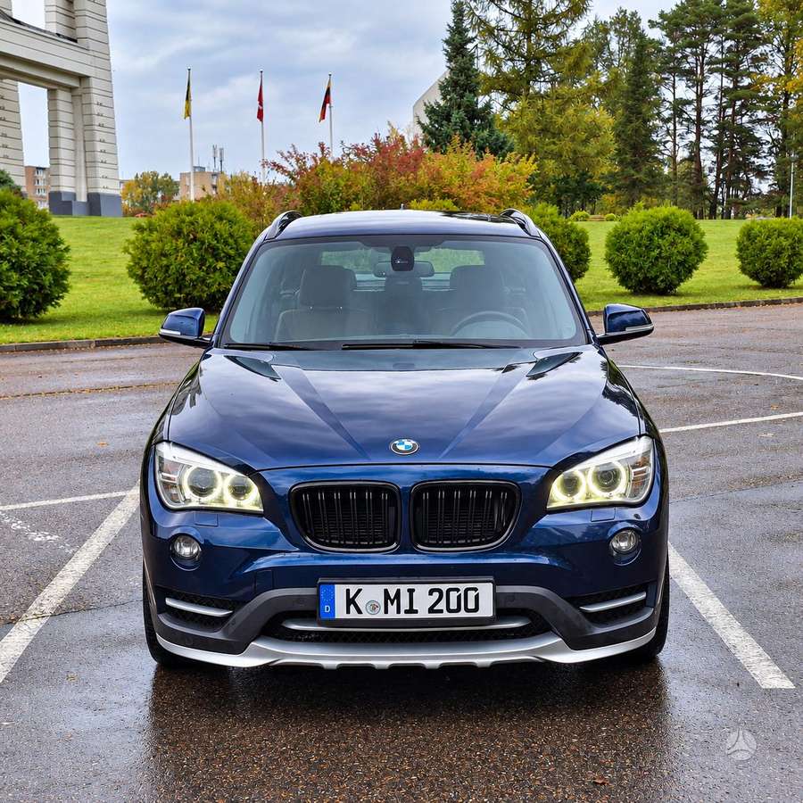 BMW X1, 2.0 l., hatchback
