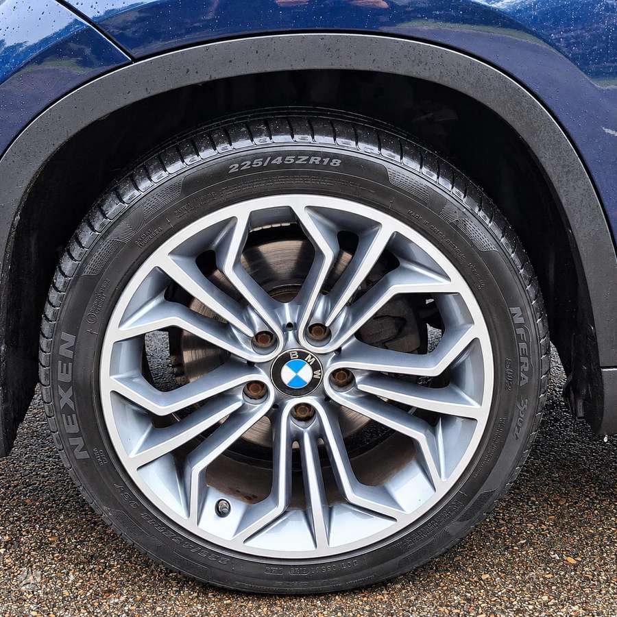 BMW X1, 2.0 l., hatchback