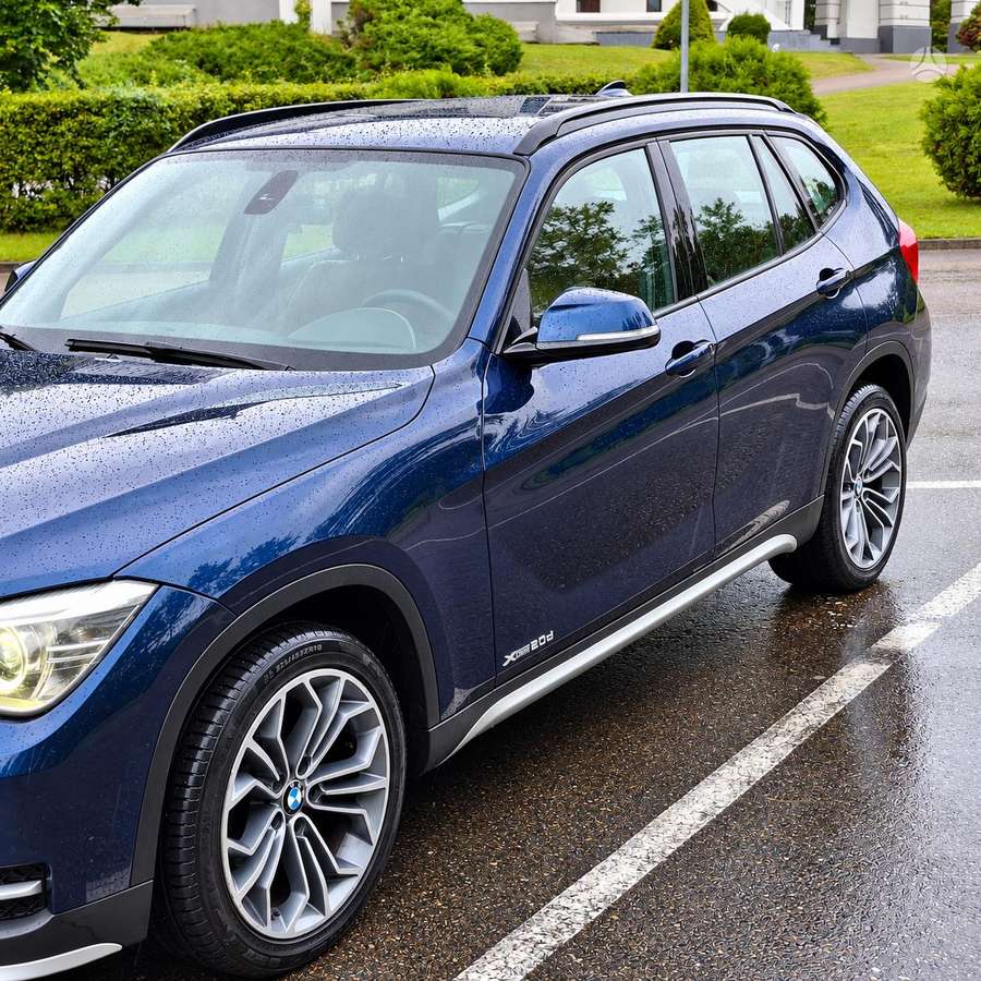 BMW X1, 2.0 l., hatchback
