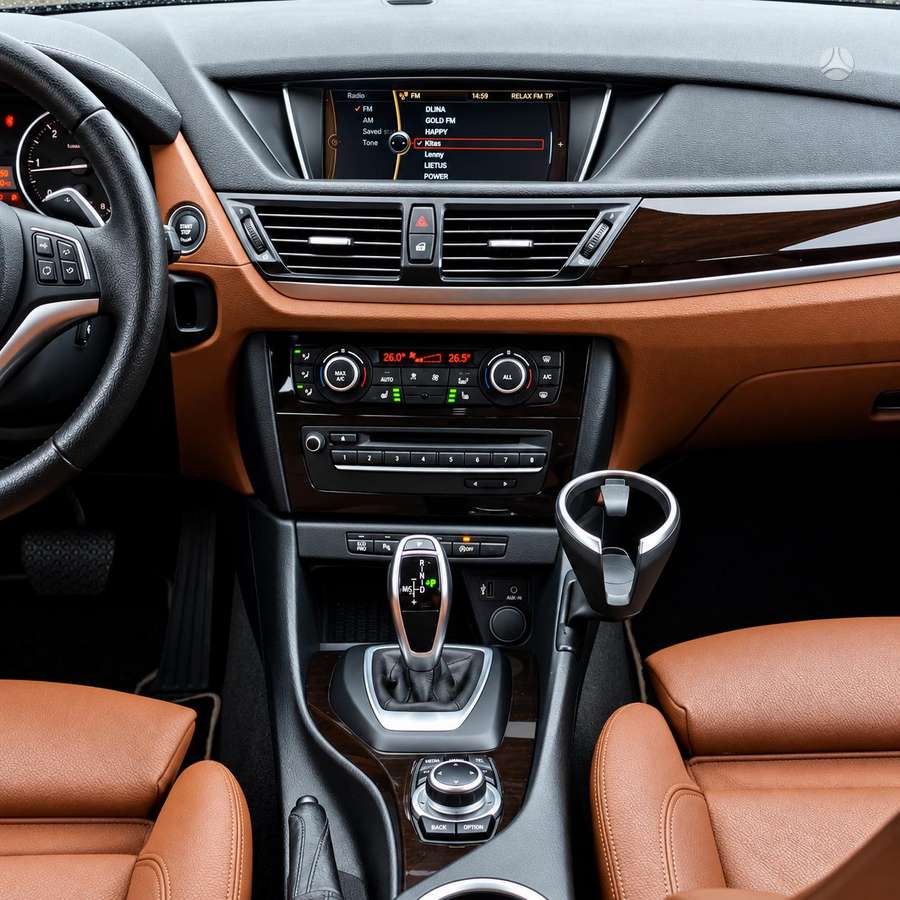 BMW X1, 2.0 l., hatchback