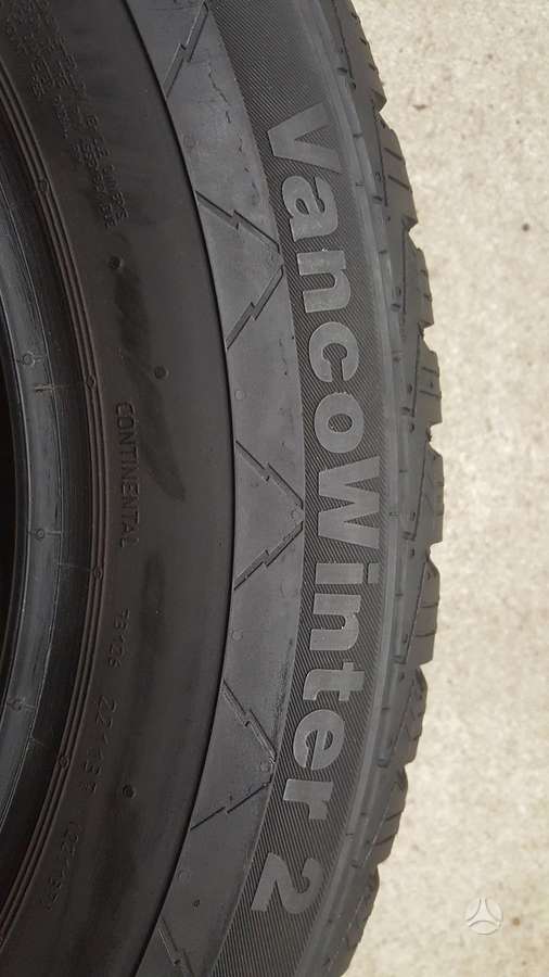 Continental VancoWinter2, winter 215/60 R17