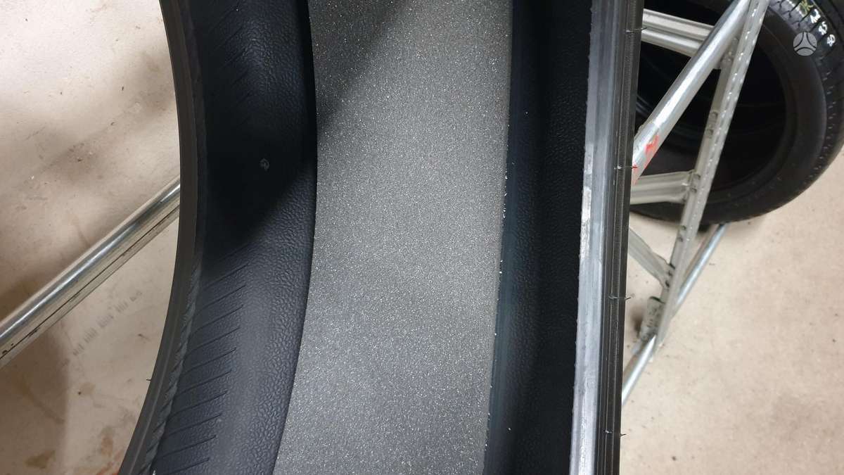 Pirelli PZero TM, summer 275/45 R21