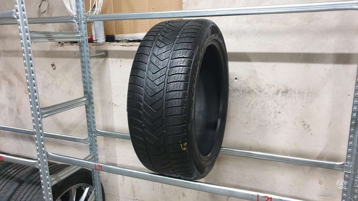 Pirelli ScorpionWinter, žieminės 255/45 R20