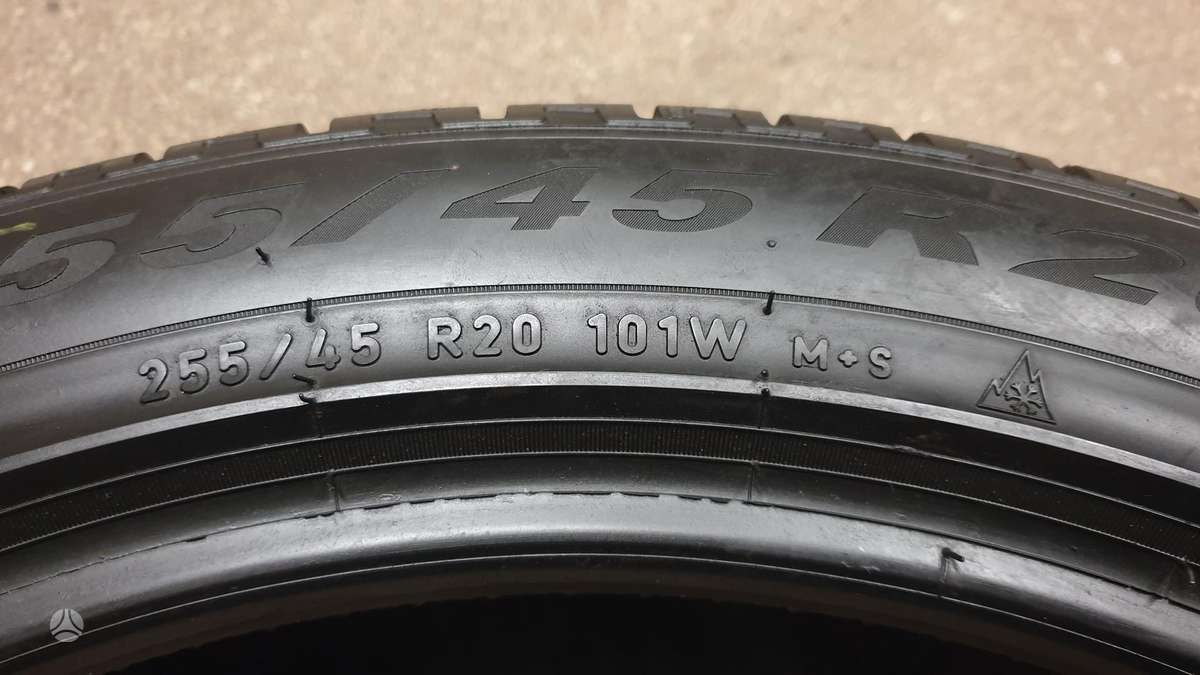 Pirelli ScorpionWinter, žieminės 255/45 R20