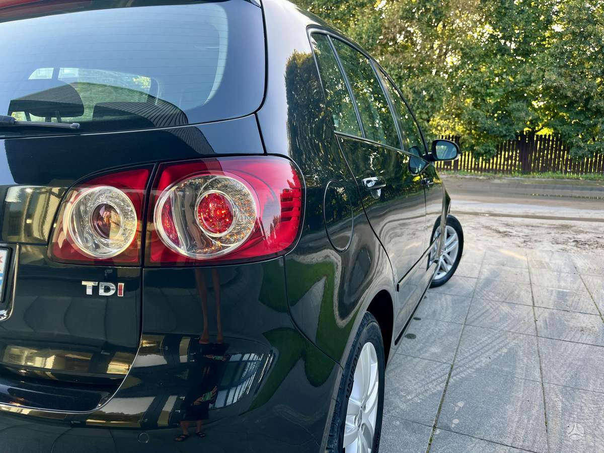 Volkswagen Golf, 1.6 l., hatchback