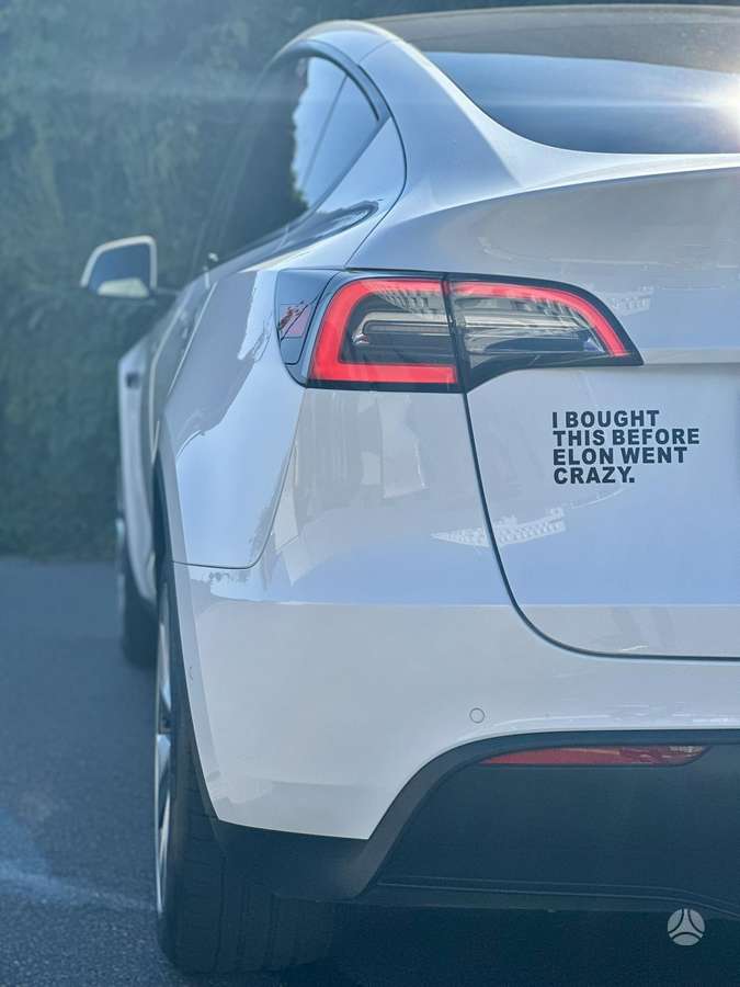 Tesla Model Y, kupė (coupe)