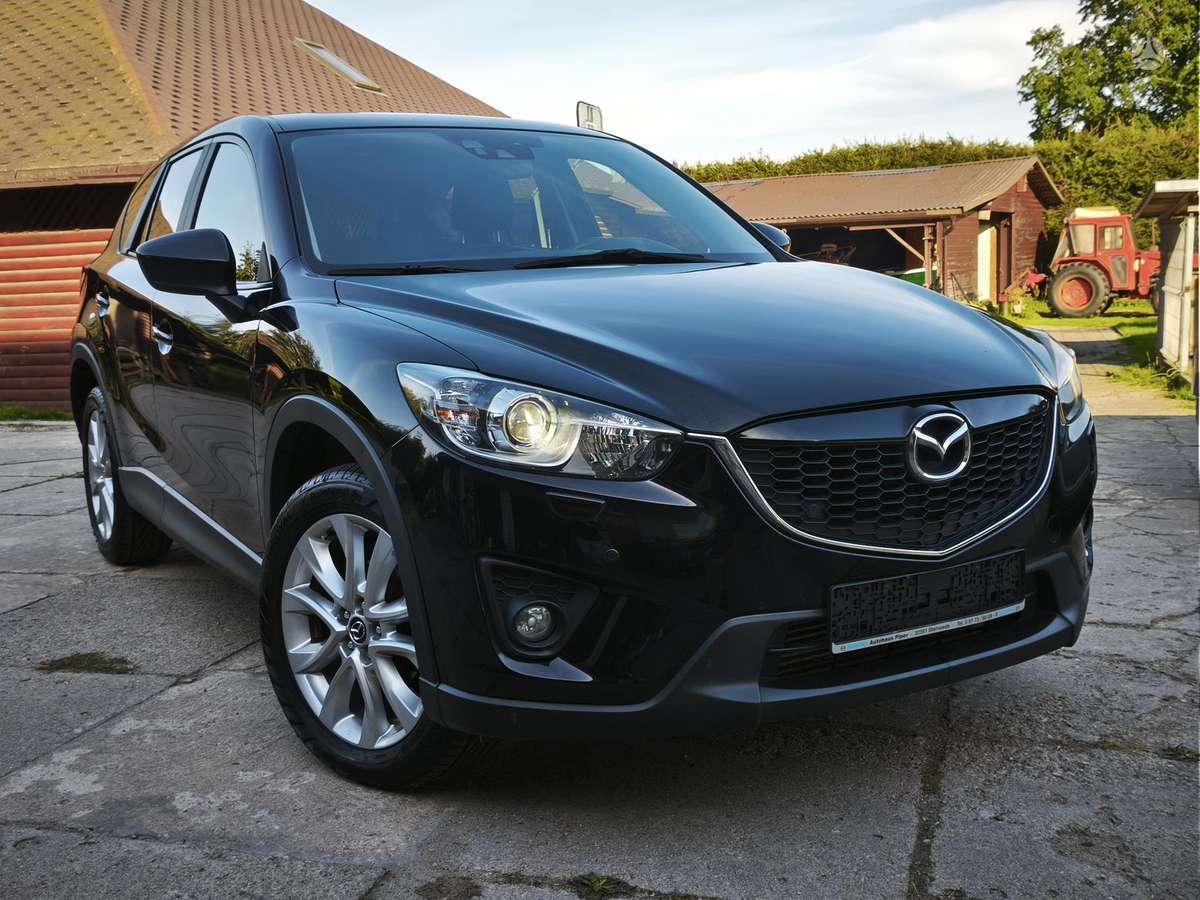 Mazda CX-5, 2.2 l., off-road / crossover