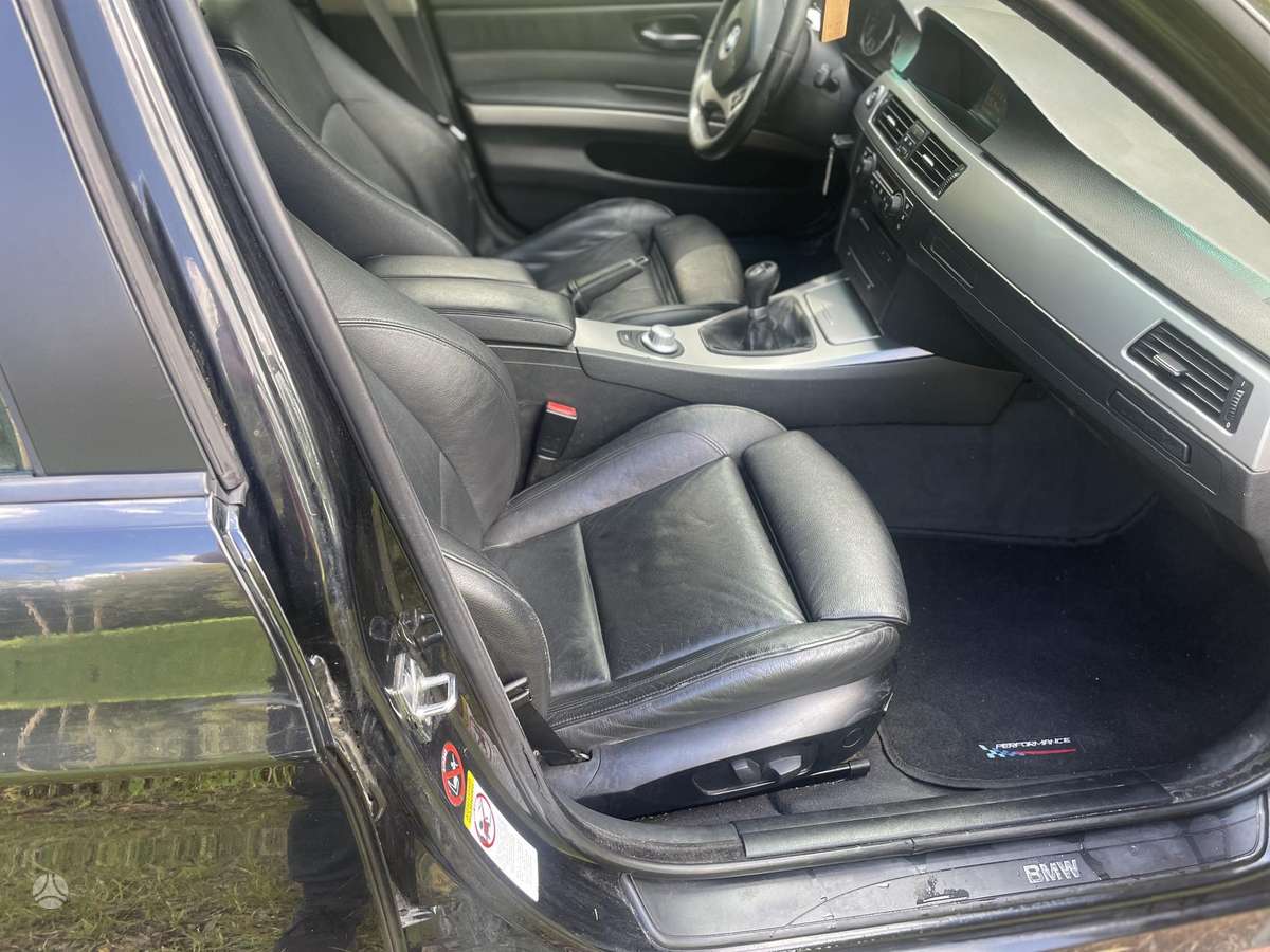 BMW 320, 2.0 l., wagon