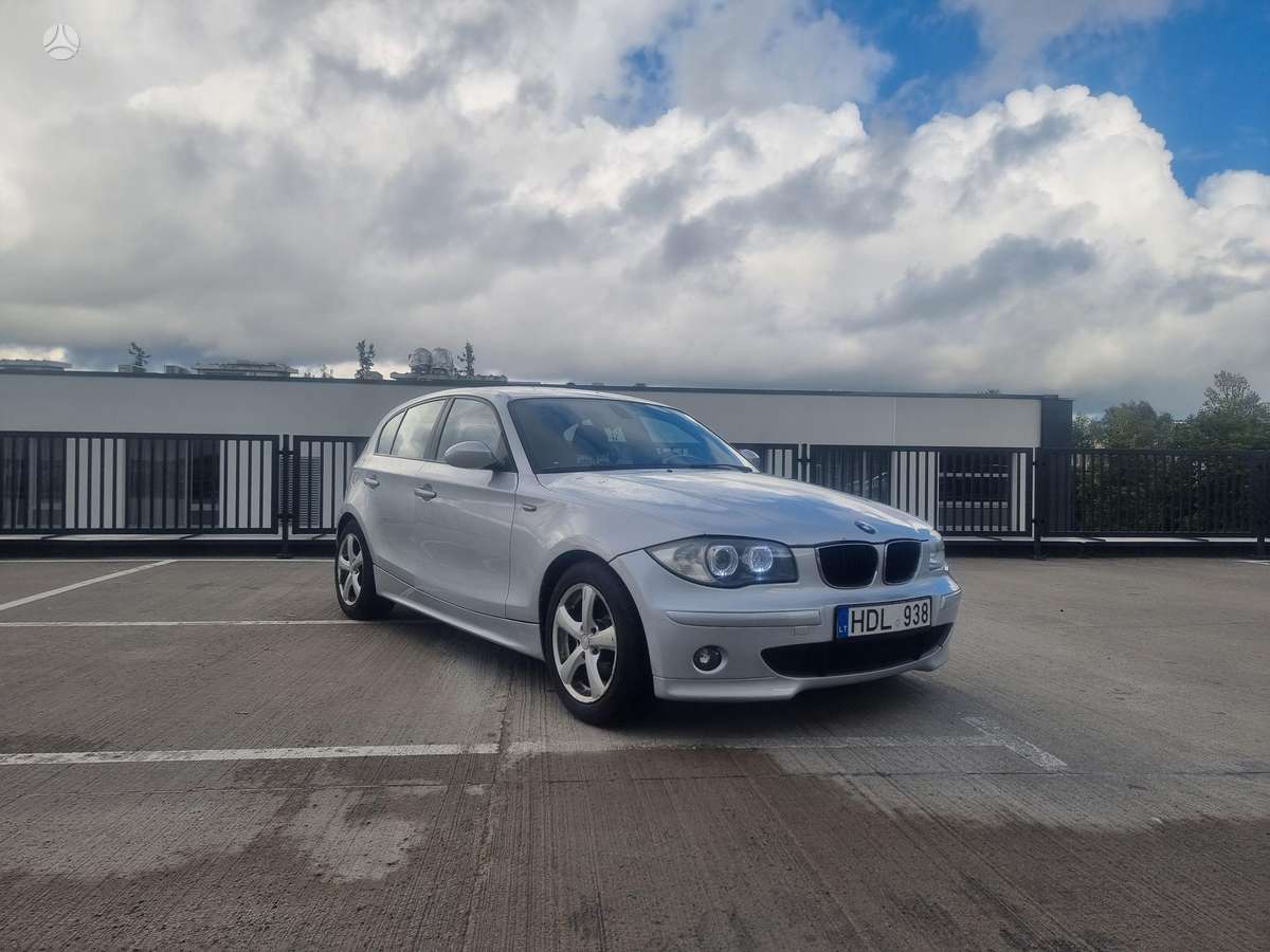 BMW 118, 2.0 l., Хэтчбек