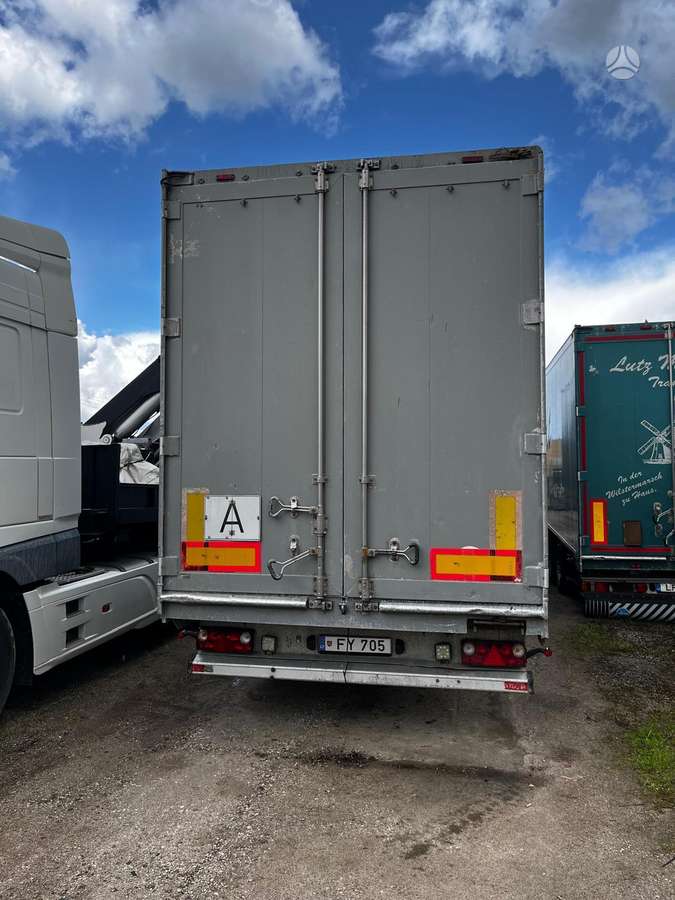 Kraker CF200, cits