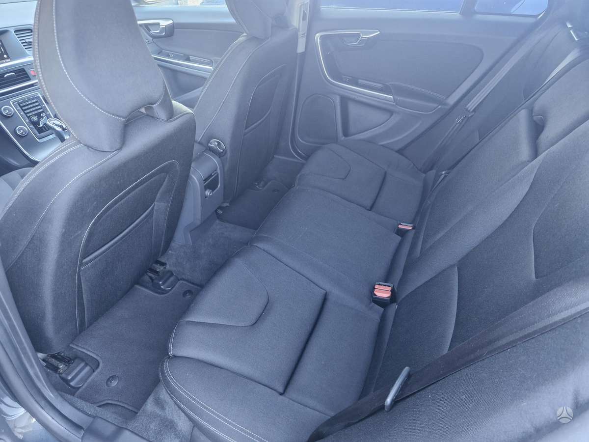 Volvo V60, 2.4 l., Универсал