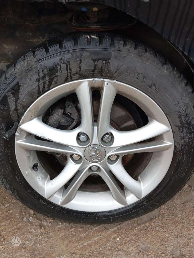 Toyota Auris детали кузова